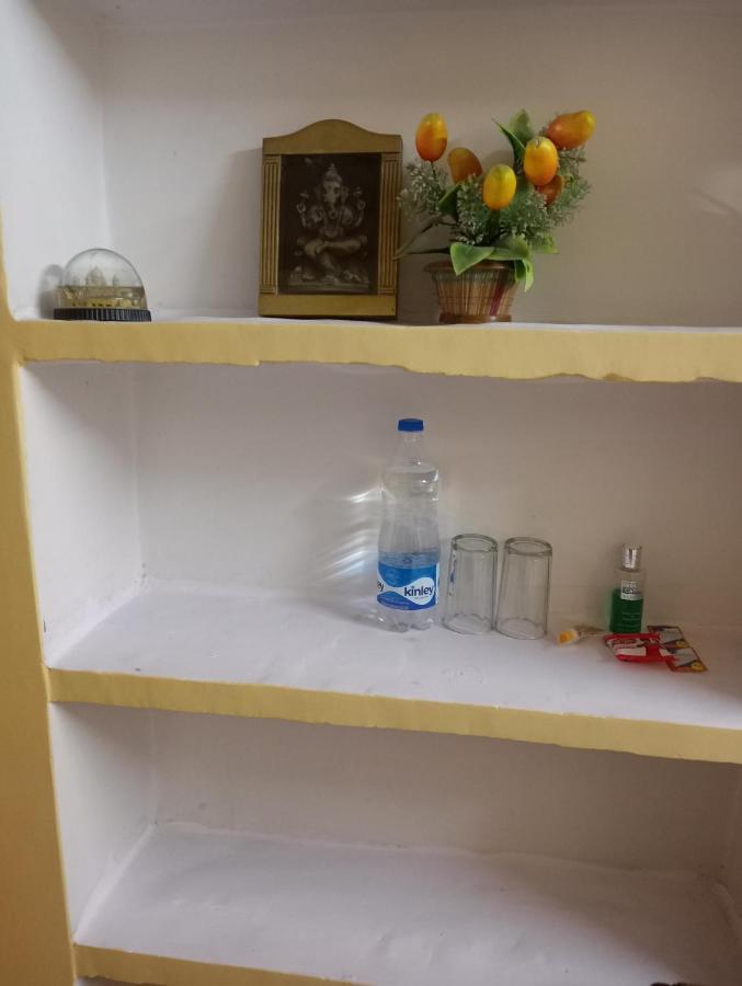 Shiva Inn Varanasi Bagian luar foto