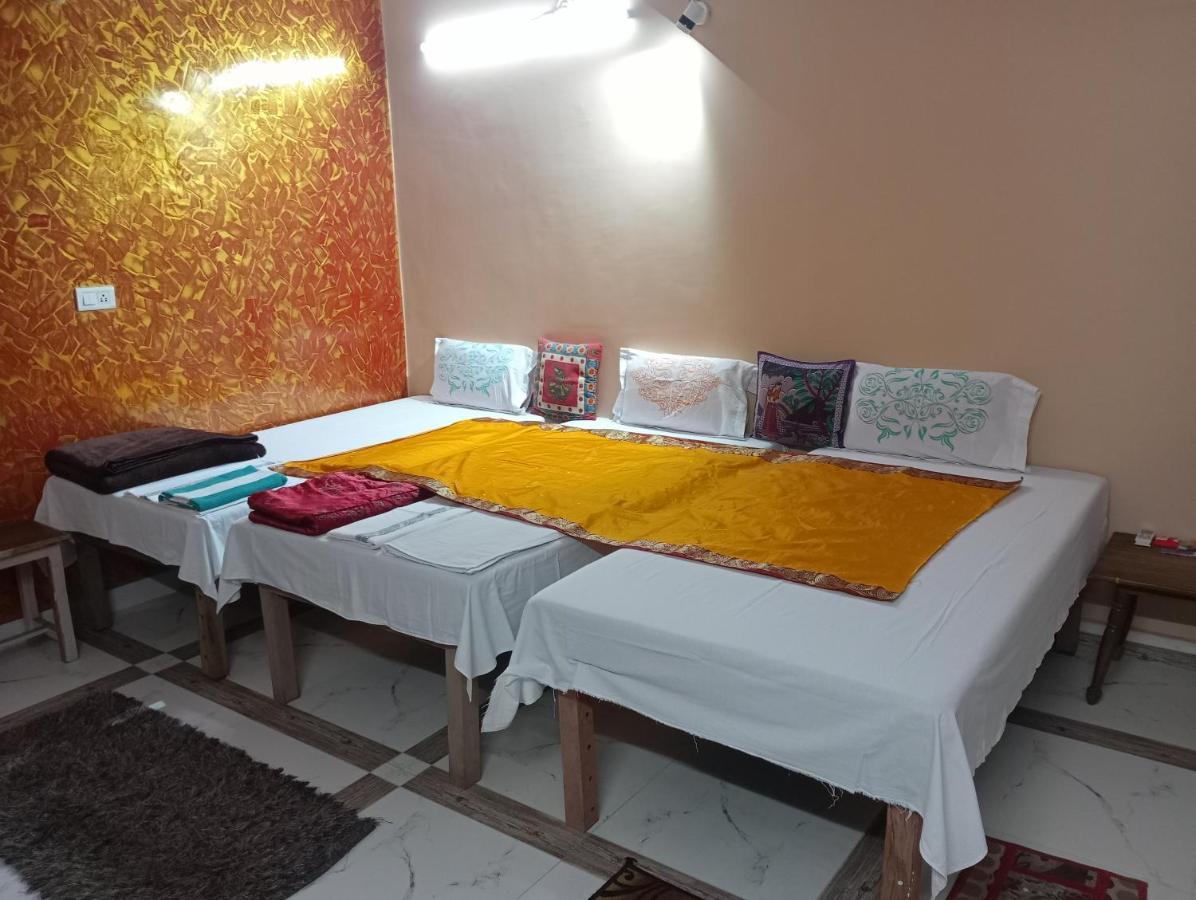 Shiva Inn Varanasi Bagian luar foto