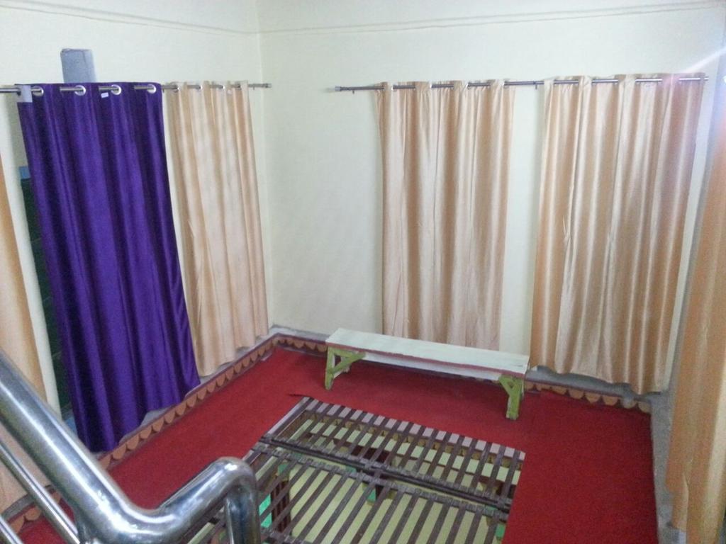 Shiva Inn Varanasi Bagian luar foto