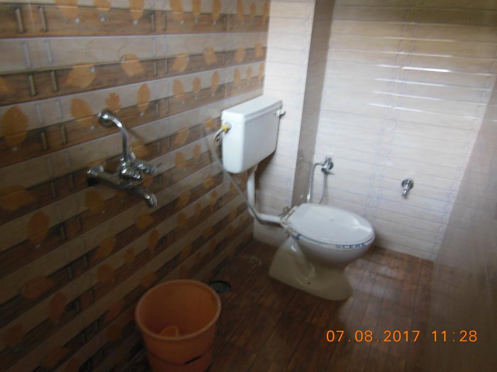Shiva Inn Varanasi Bagian luar foto