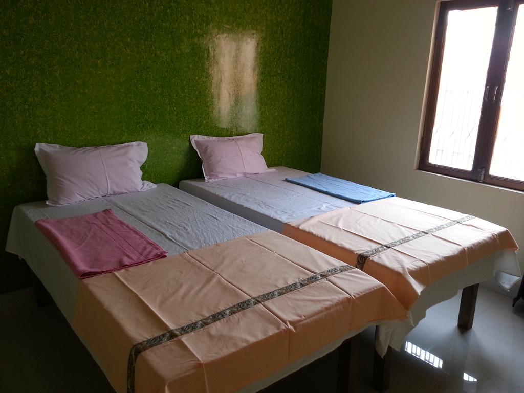 Shiva Inn Varanasi Bagian luar foto