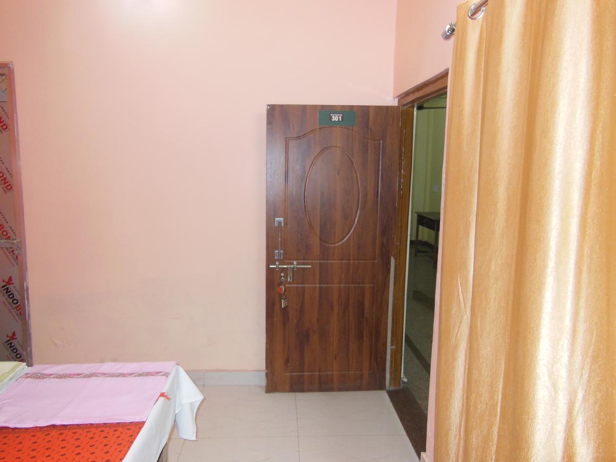 Shiva Inn Varanasi Bagian luar foto